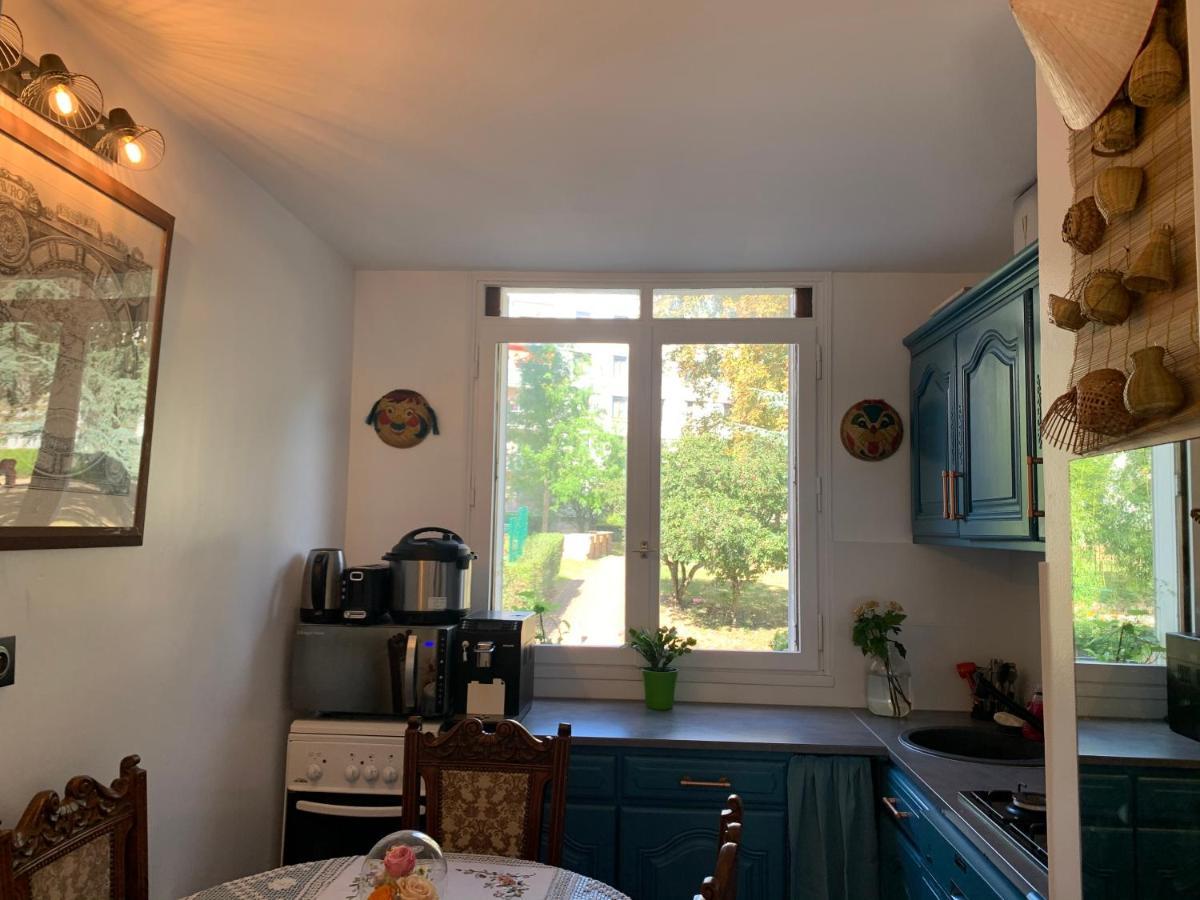 Charmant Room Chez Nous Bus Direct Orly Ablon-sur-Seine Kültér fotó