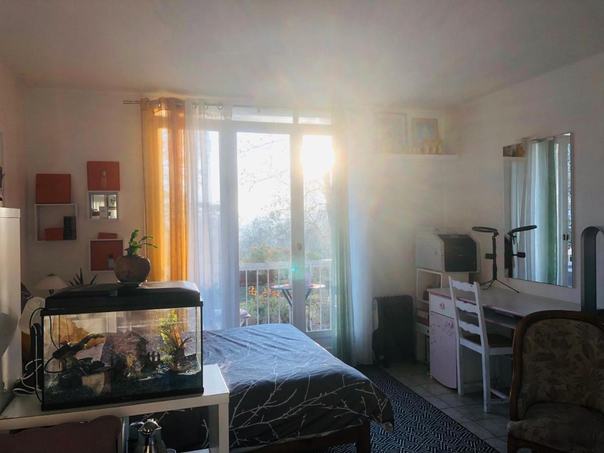 Charmant Room Chez Nous Bus Direct Orly Ablon-sur-Seine Kültér fotó